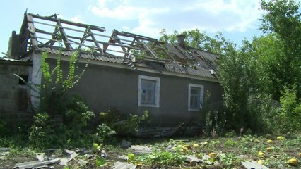 Ukraine: Olenivka, bombardée, renvoie les belligérants dos à dos