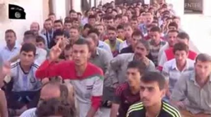 Membros do Estado Islâmico fazem conversões em massa