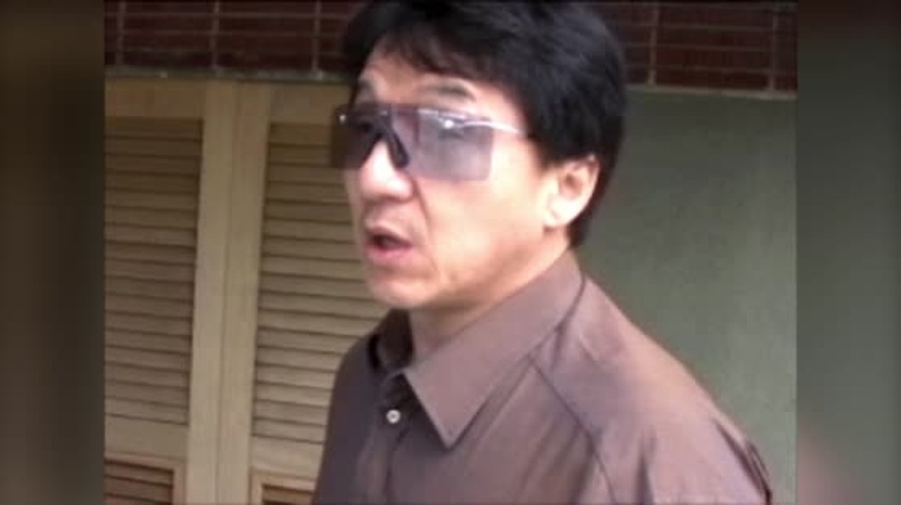 Jackie Chan schämt sich für seinen Sohn Jaycee, derwegen Drogen verhaftet wurde