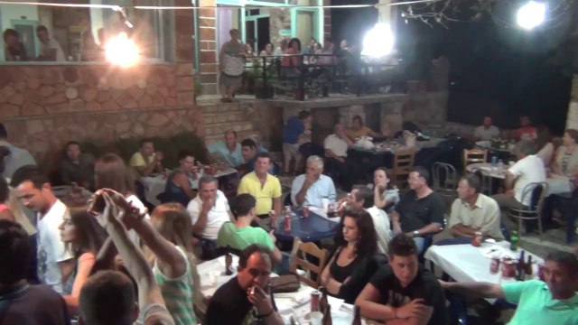 Είσαι Όμορφη Κι' Ωραία Ηπειρώτισσα .....