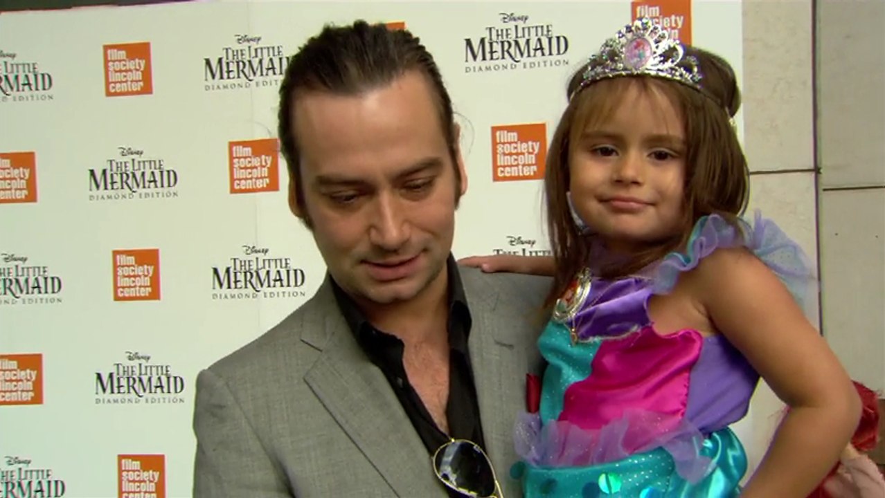 La Petite Sirene - Interview Constantine Maroulis VO