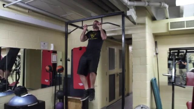 Chin-Up Multi-Joint Exercise _ Exercise & Physical Fitness