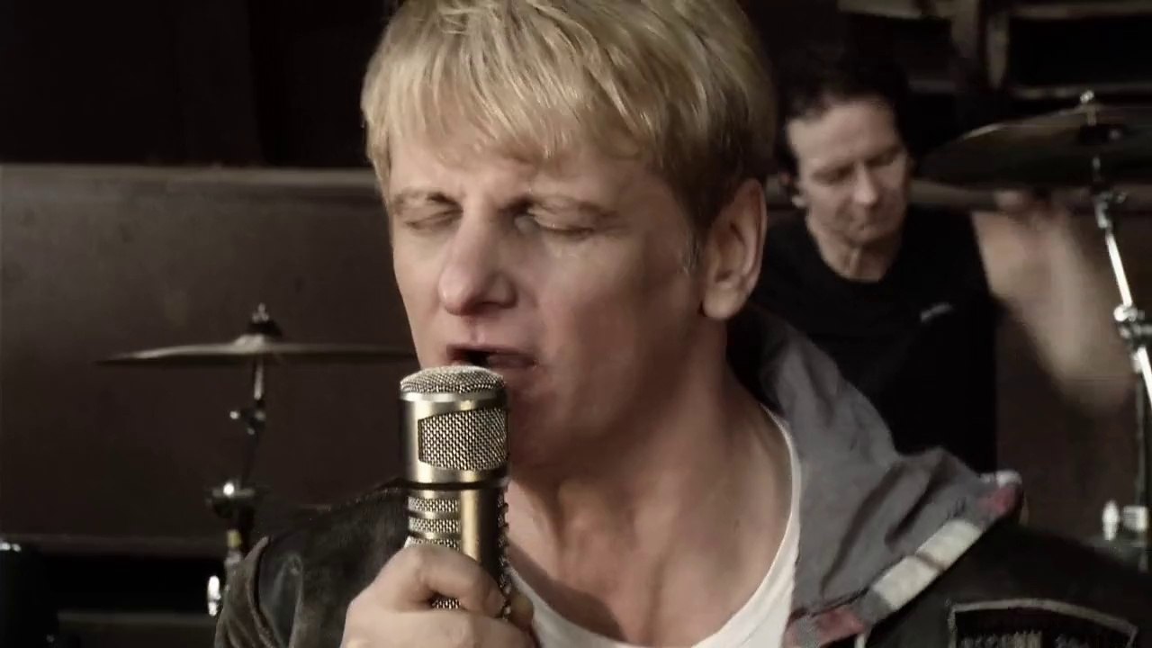 SIX - Gebrannte Kinder [Offizielles Musikvideo 2014]