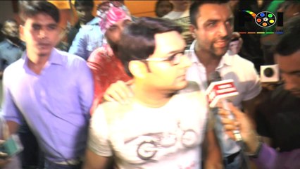 UNCENSORED:Ajaz Khan FIGHTS With Kapil Sharma In PUBLIC