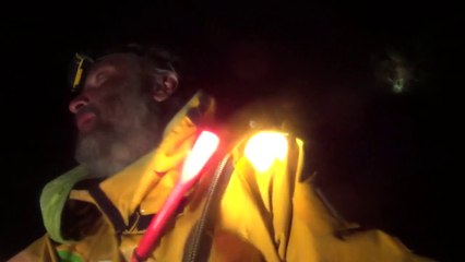 ART - Yvan Bourgnon retrouve son bateau échoué sur les rochers