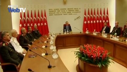 Στον Αχμέτ Νταβούτογλου δόθηκε το χρίσμα για την πρωθυπουργία της Τουρκίας