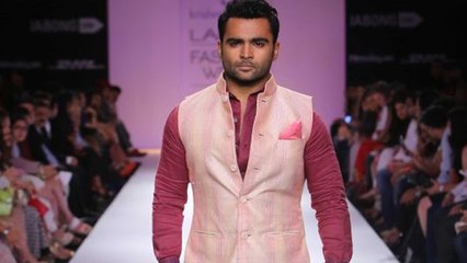 Sachin Joshi Walks The Ramp For Krishna Mehta @ LFW Winter Festive 2014 !
