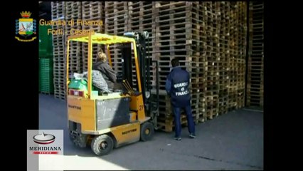 Descargar video: Fisco, fatture false per 11 milioni di euro. A Cesena scoperta la truffa dei bancali rubati