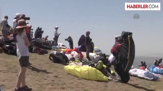 Uluslararası Ali Dağı Yamaç Paraşütü Yarışması -