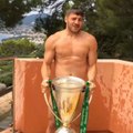 drew mitchell defi ( Ice Bucket Challenge)