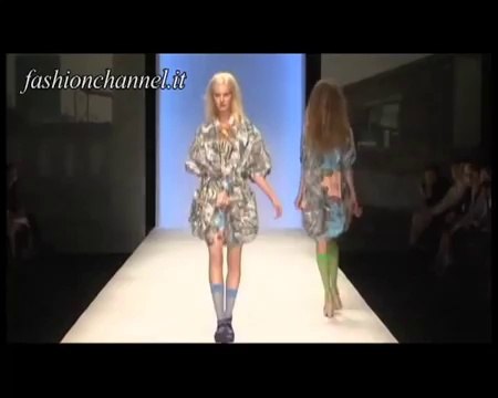 Betty Jackson Spring Summer 2010 London 2 of 3 pret a porter women by Fashion Channel