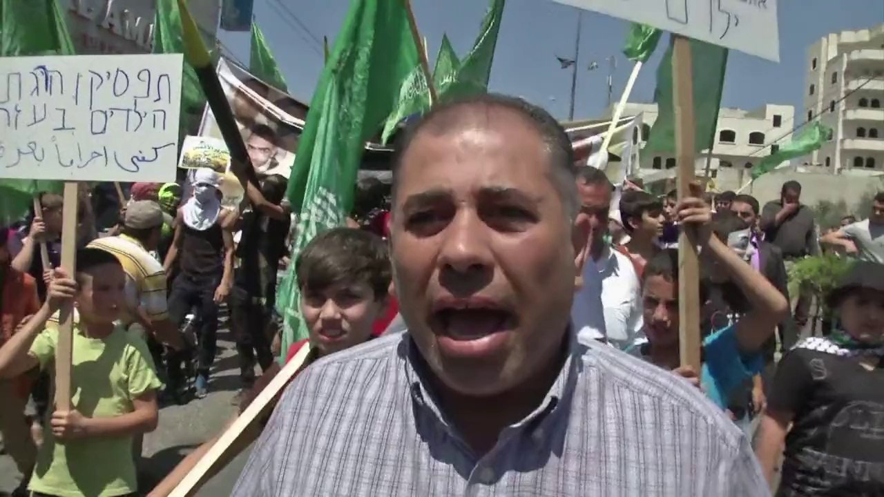 Clashes in Hebron after a protest in support of Gaza