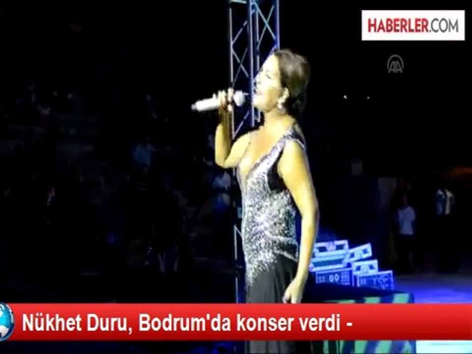 Nükhet Duru, Bodrum'da konser verdi