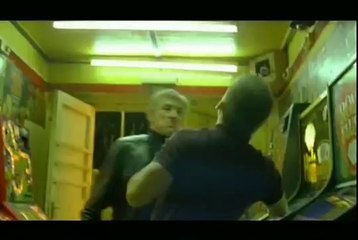 O Espião (2009) Trailer Oficial Legendado.