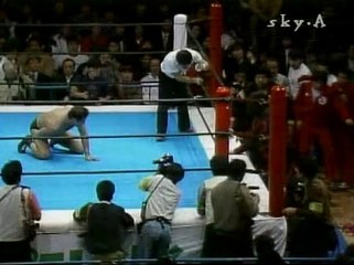 Big Van Vader vs Antonio Inoki (New Japan 01/04/1988)