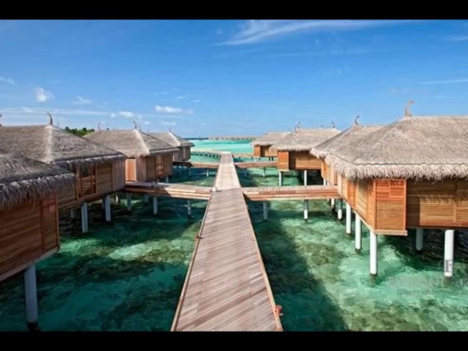 Constance Moofushi Resort & Spa