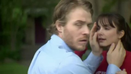 CRUSHED TRAILER aka She's Crushed [us]