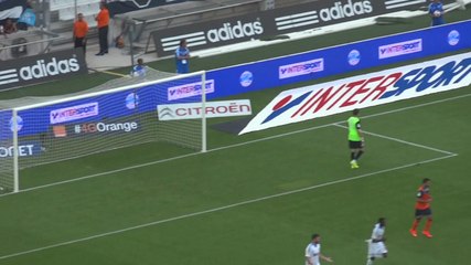 Coup Franc "un peu " mal tiré de Thauvin