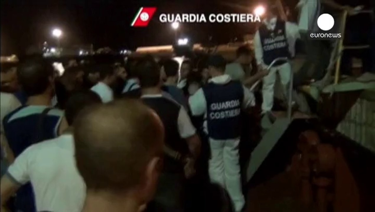 Italian navy struggles with surge in migrant shipwrecks