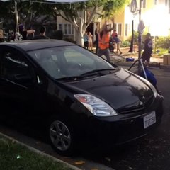 Lily-Rose Depp y Harley Quinn Smith en el rodaje de Yoga Horses