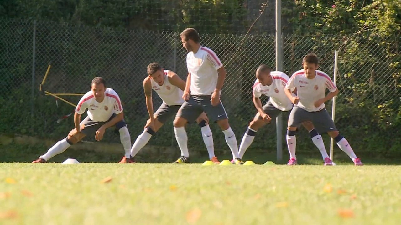 Monaco Letzter - Berbatov: 'Keine Gedanken machen'