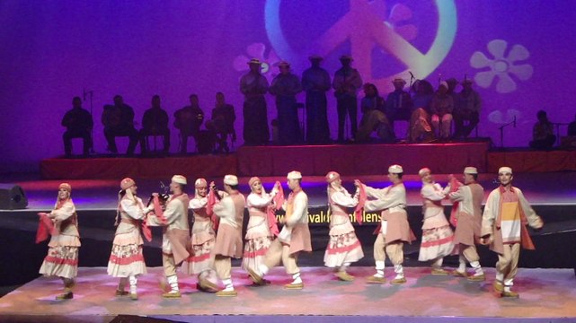 57 Festival de Confolens. Bulgary Dance Theatre de Naberezhnye Che lny.TATARSTAN (Fédération de Russie) 2014.