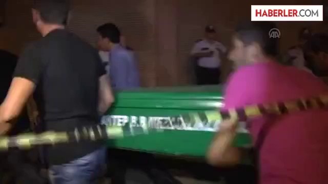 Gaziantep'teki cinayet - Anne ve oğlunun cenazeleri, Adli Tıp Kurumu morguna kaldırıldı