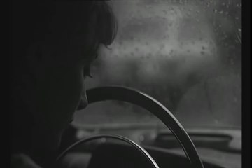 Elle a passé tant d'heures sous les sunlights