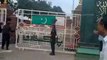 Indian soldier embarrassed by Pakistan Rangers at latest wagah border flag ceremony