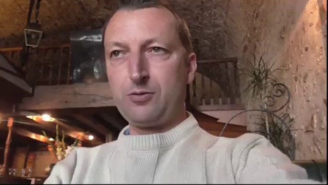 Allo, c'est le marchand de salades acidulées, vous achetez des nuages ou du miel - Raphaël Zacharie de IZARRA