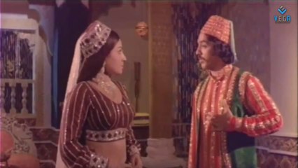 Alavudinum Arbhutha Vilakkum Movie - kamal haasan & Jayabharathi Best Scene