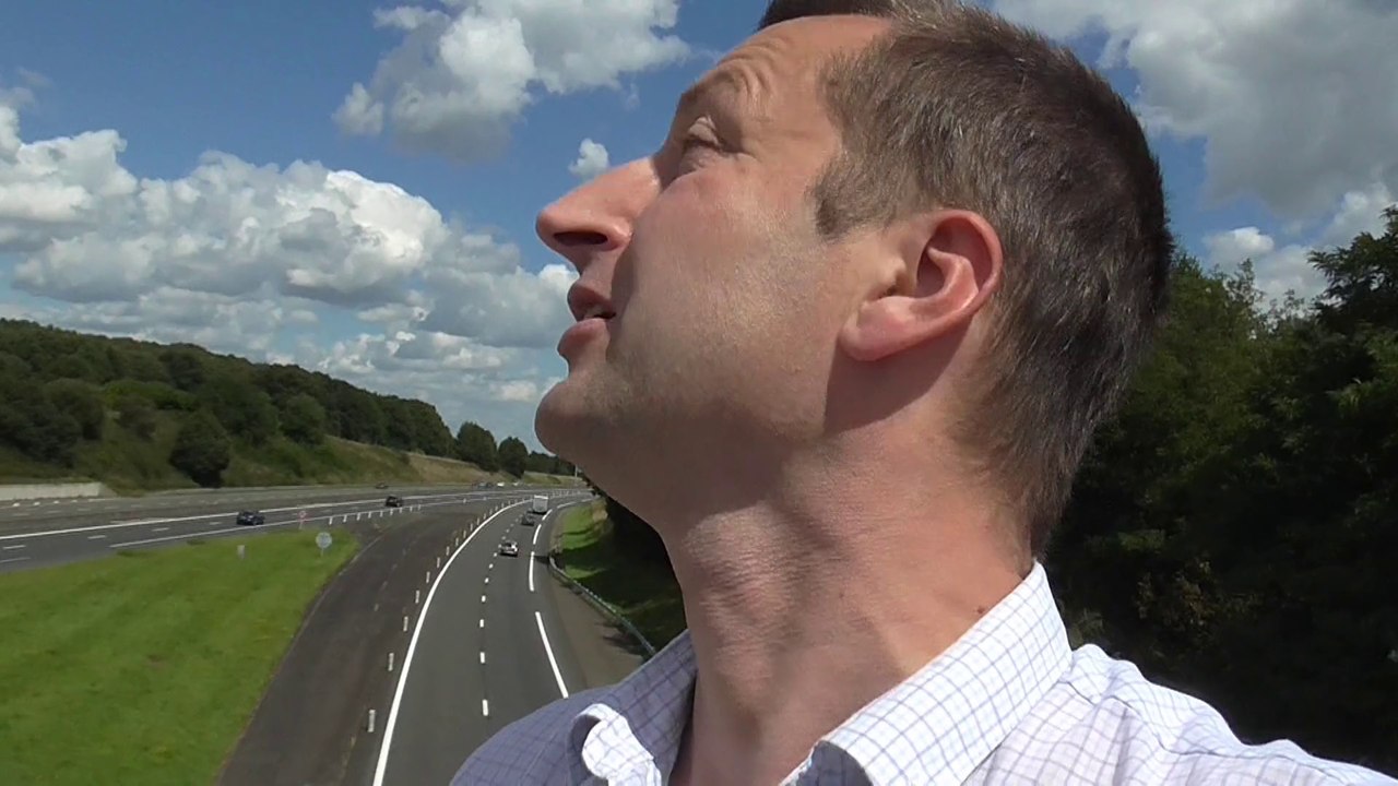 Attendons follement la pluie des jours tièdes d'un été dur - Raphaël Zacharie de IZARRA