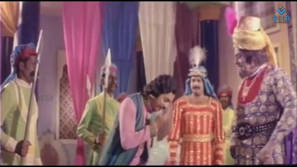 Alavudinum Arbhutha Vilakkum Movie - kamal haasan Superhit Scene