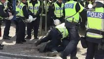 İsveç'te aşırı sağcı partiye karşı büyük protesto