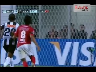 Ayağıyla penaltı kurtardı!