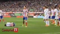 Ronaldo'dan Diego Godín'e yumruk