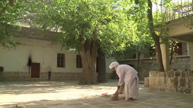 Iraq Yazidis pray for chance to return to homes