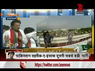 Imran Khan adamant on PM Sharif's resignation