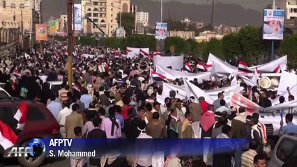 Manifestation pro-gouvernement dans les rues de Sanaa