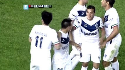 Rolon strzela z rzutu rożnego