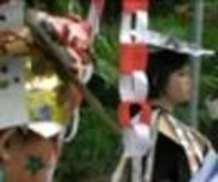 Endonezya'da geri dönüşüm temalı karnaval