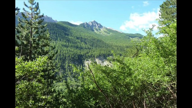 Boucle Meyronnes St Ours par La Rochaille (Alpes de Haute Provence)