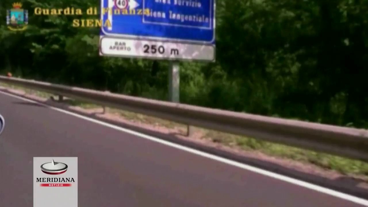 Operazione “Oro rosso”, scoperte fatture false per 4,5 milioni di euro in Valdelsa. Otto denunciati