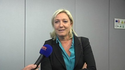 Marine Le Pen: "il faut dissoudre l'Assemblée nationale"
