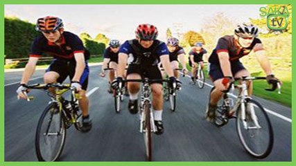 Bitiş çizgisinde güldüren kaza