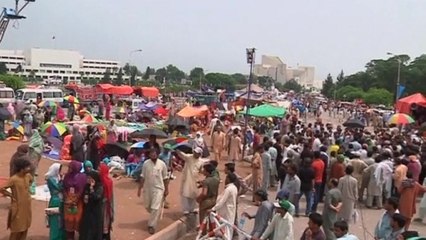 Anti government demos continue in Pakistan