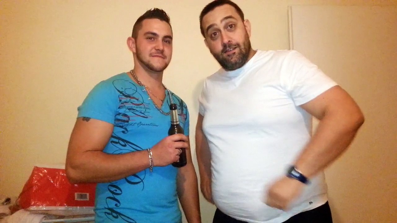 Le Professeur Djack et Tazz bibine
