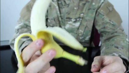 How To Peel A Banana the Right Way! (Like A Monkey)