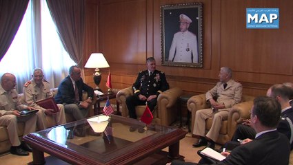 Le Général de Corps d'Armée Bouchaib Arroub reçoit le Commandant du Commandement américain pour l'Afrique