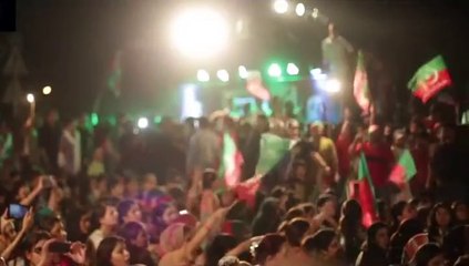 Iffat Umar At Dharna Azadi March